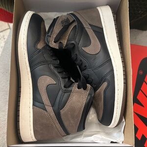 Jordan 5.5 Y Black and Brown High-Top Sneakers gently used